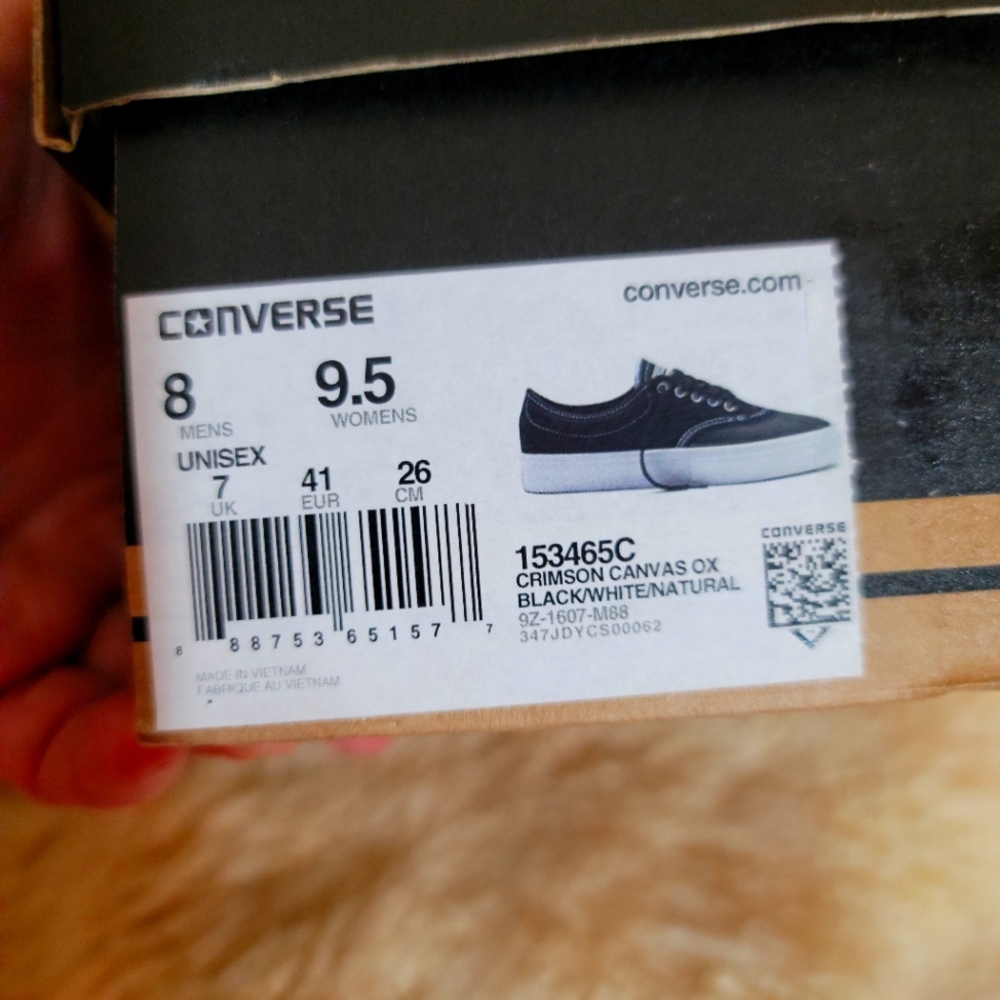 Converse Crimson Canvas Ox Men's  Black/White Light Used With Box - Picture 13 of 13